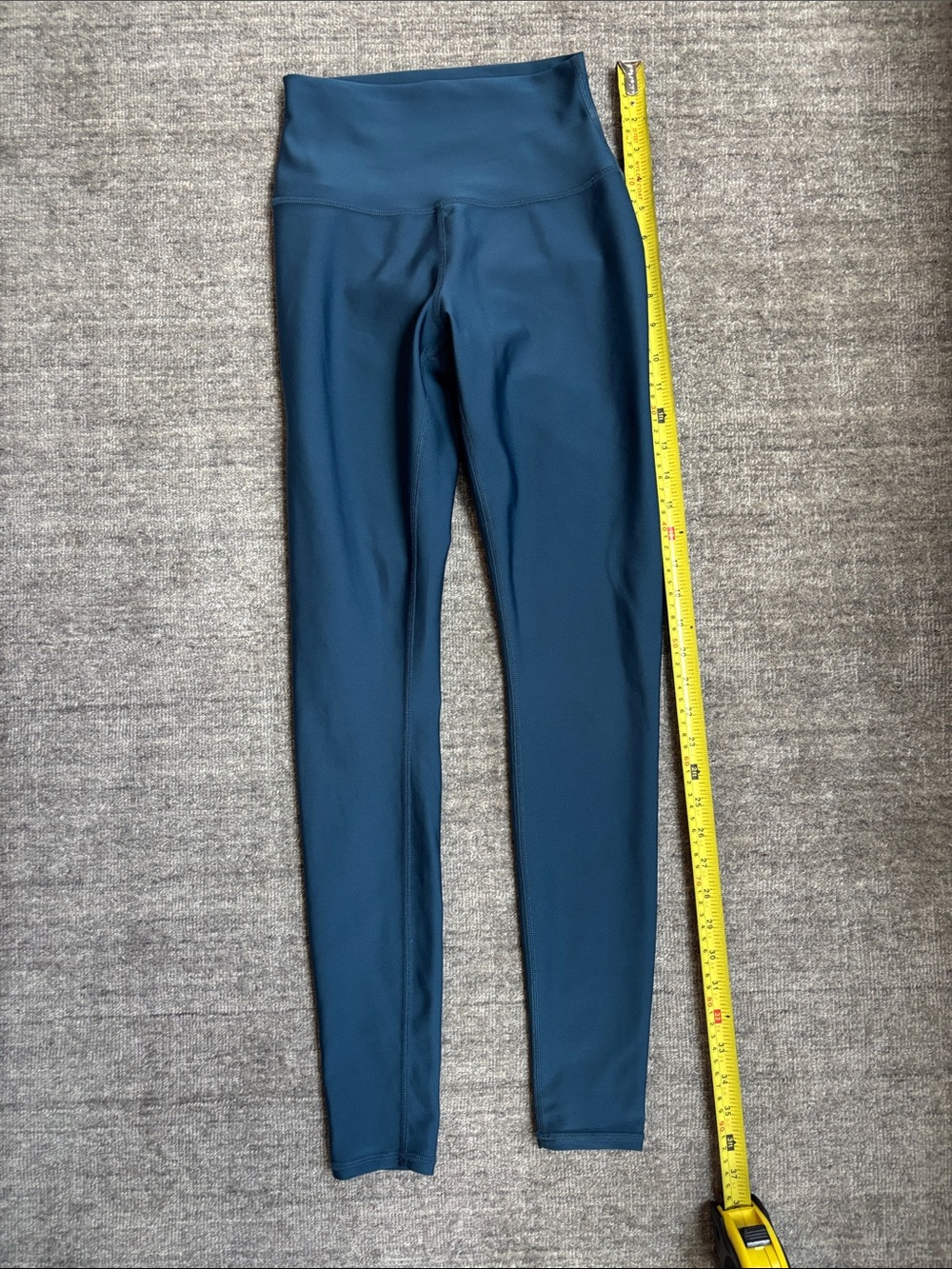 ALO blue leggings
